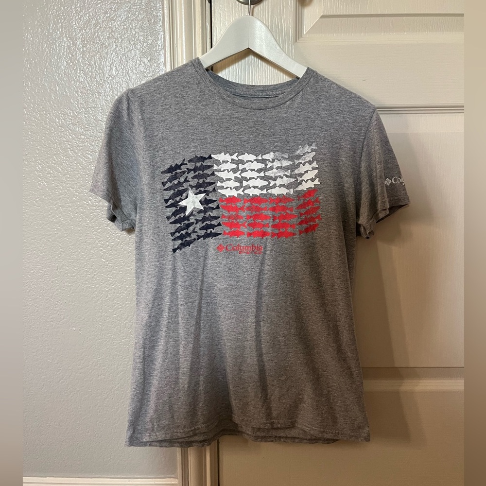 columbia tee shirt